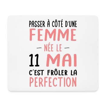 Anniversaire - Née le 11 Mai Frôler perfection - Tapis de souris (format paysage) - blanc - Devant