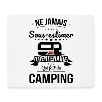 Sous-estimer une trentenaire qui fait du camping - Tapis de souris (format paysage) - blanc - Devant