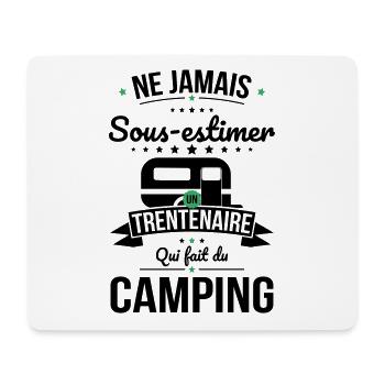 Sous-estimer un trentenaire qui fait du camping - Tapis de souris (format paysage) - blanc - Devant