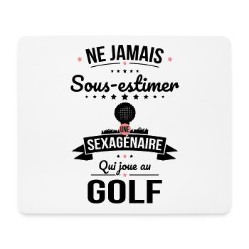 Sous-estimer une sexagénaire qui joue au golf - Tapis de souris (format paysage) - blanc - Devant