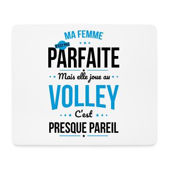 Ma femme pas parfaite mais elle joue au volley - Tapis de souris (format paysage) - blanc - Devant