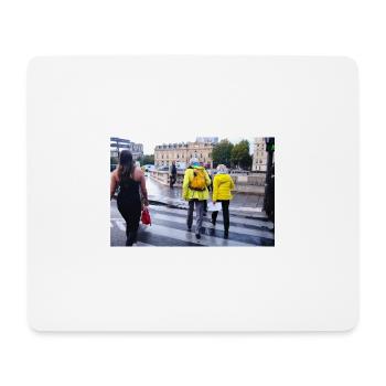 Photo of a couple in yellow kway in Paris - Mouse Pad (horizontal) - white - Front