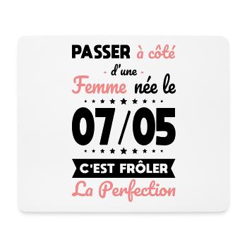 Anniversaire - Née le 7 Mai Frôler perfection - Tapis de souris (format paysage) - blanc - Devant