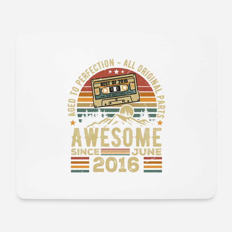 Juni 2016 Jahrgang Geboren im Juni 2016 Geburtstag - Mousepad (Querformat) - Weiß