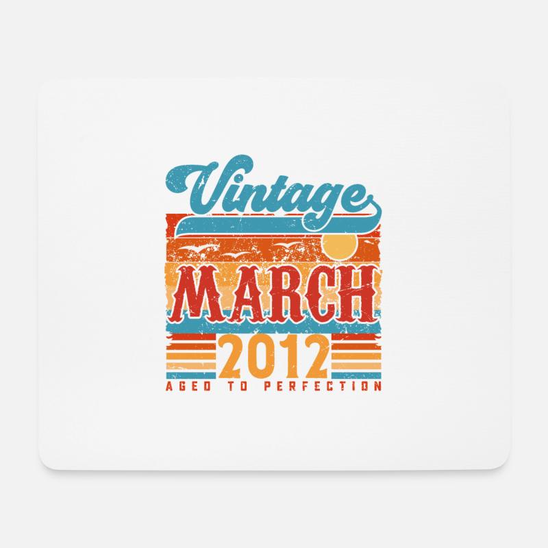 März 2012, März 2012 Vintage-Jubiläumsgeschenk. - Mousepad (Querformat) - Weiß