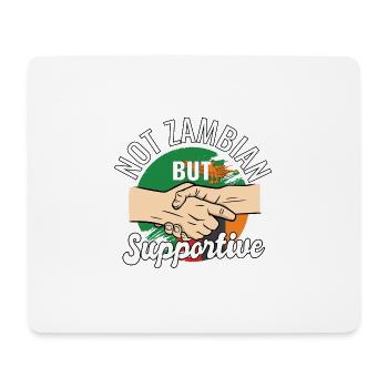 Pas zambien mais un voyageur de campagne solidaire - Tapis de souris (format paysage) - blanc - Devant