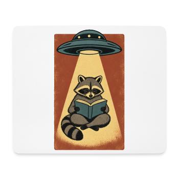 Lesender Waschbär im UFO Strahl - Mousepad (Querformat) - Weiß - Vorne