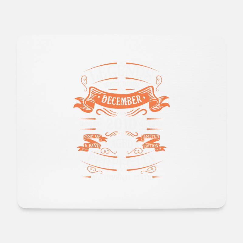 Die Legenden wurden im Dezember 2010 Geschenk geboren - Mousepad (Querformat) - Weiß