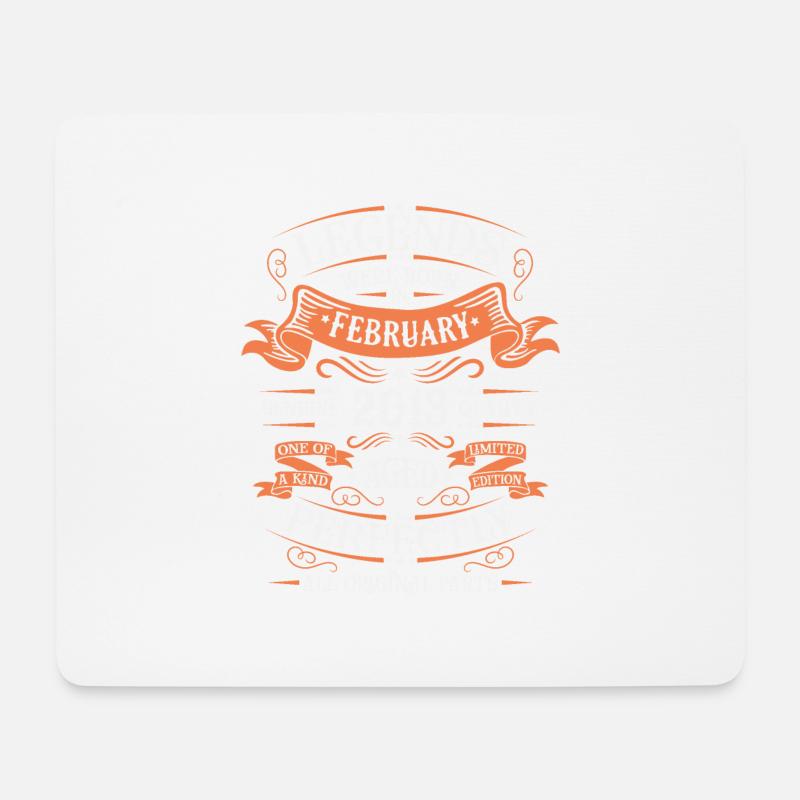 Die Legenden wurden im Februar 2013 geboren Geschenk - Mousepad (Querformat) - Weiß