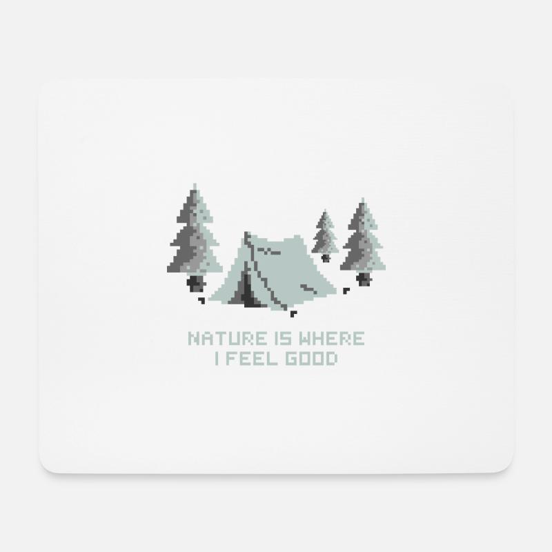 Die Natur ist der Ort, an dem ich mich wohlfühle - Camping Pixel Art - Mousepad (Querformat) - Weiß