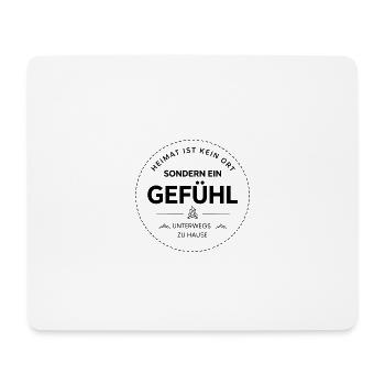 Heimat ist ein Gefühl Camping Badge - Mousepad (Querformat) - Weiß - Vorne
