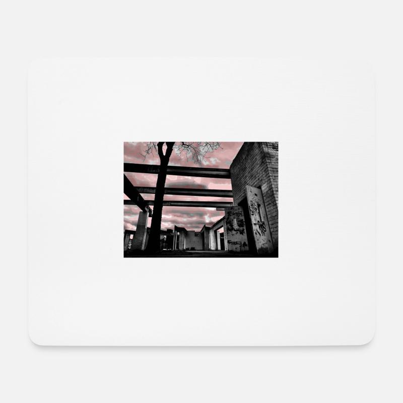 Duisburg Innenhafen, B & W &red Ski - Mousepad (Querformat) - Weiß