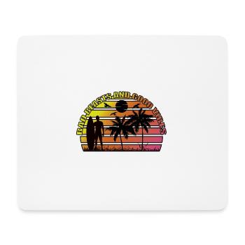 Surfer T-Shirt aus weichem Jersey und Sommer Vibes - Mousepad (Querformat) - Weiß - Vorne