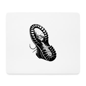 Wanderschuh mit Natur Berg Landschaft Profil - Mousepad (Querformat) - Weiß - Vorne