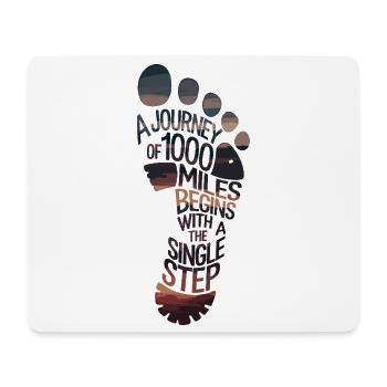 Un voyage de 1000 miles commence par le premier - Tapis de souris (format paysage) - blanc - Devant