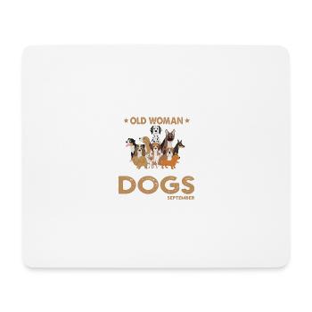 Ne sous-estimez jamais une vieille femme qui fait du chien - Tapis de souris (format paysage) - blanc - Devant