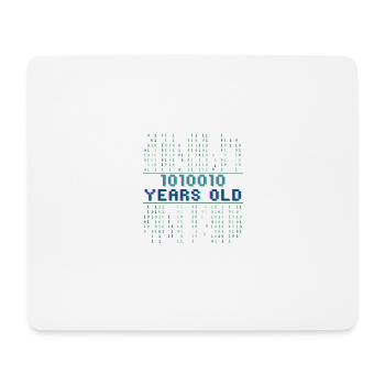 82. Geburtstag 82 Jahre alt Binärcode Informatik - Mousepad (Querformat) - Weiß - Vorne