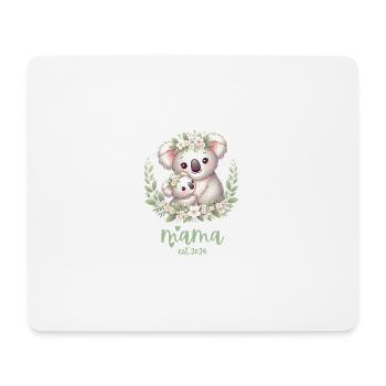 Mama Est. 2024 Koala câlin Couronne florale nouvelle maman - Tapis de souris (format paysage) - blanc - Devant