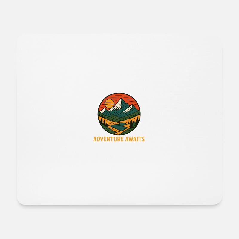 Abenteuer erwartet Berglandschaft - Mousepad (Querformat) - Weiß