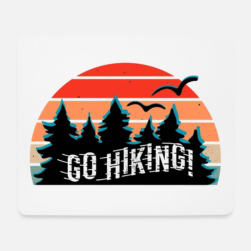 Verliebt in die Berge & das Wandern – Go Hiking! - Mousepad (Querformat) - Weiß