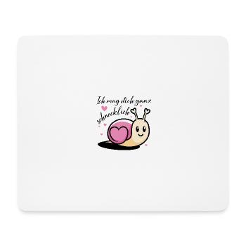 Niedliche Schnecke mit Herzmotiven auf Tasse - Mousepad (Querformat) - Weiß - Vorne