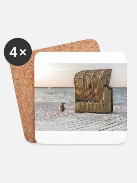 Coastal Serenity with Strandkorb - Untersetzer (4er-Set) - Weiß