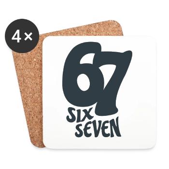 six seven | Zahlenduo 6 und 7 | Fröhliche Ziffern - Untersetzer (4er-Set) - Weiß - Vorne