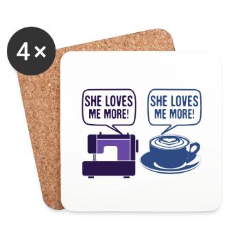 Cadeau d’humour de couture Elle m’aime plus coudre - Dessous de verre (lot de 4) - blanc - Devant