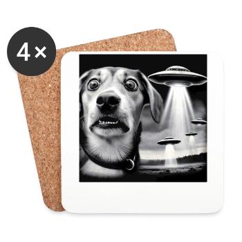 Schockierter Hund & UFOs - Sci-Fi Überraschungsdesign - Untersetzer (4er-Set) - Weiß - Vorne
