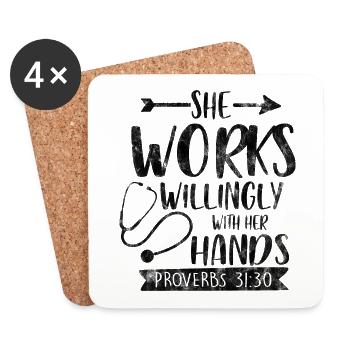 Elle travaille volontiers avec ses mains.png.png - Dessous de verre (lot de 4) - blanc - Devant