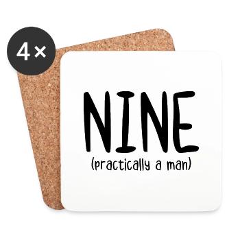 Neun praktisch ein Mann - Untersetzer (4er-Set) - Weiß - Vorne