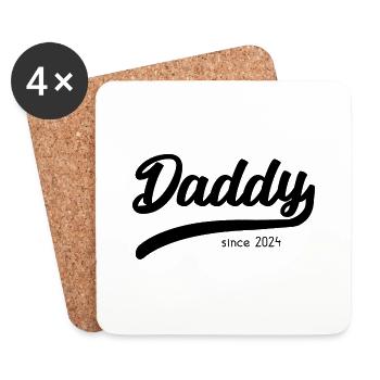 Daddy Since 2024 - Stilvolles Vater T-Shirt - Untersetzer (4er-Set) - Weiß - Vorne