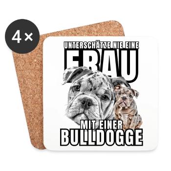 Ne sous-estimez JAMAIS une femme avec un chien bouledogue chien - Dessous de verre (lot de 4) - blanc - Devant