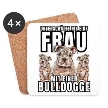 Ne sous-estimez JAMAIS une femme avec un chien bouledogue chien - Dessous de verre (lot de 4) - blanc - Devant