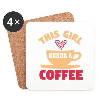 DIESES MÄDCHEN BRAUCHT EINEN KAFFEE - Untersetzer (4er-Set) - Weiß - Vorne