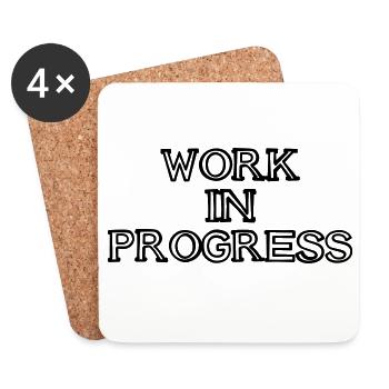WORK IN PROGRESS Schriftzug handgezeichnet - Untersetzer (4er-Set) - Weiß - Vorne