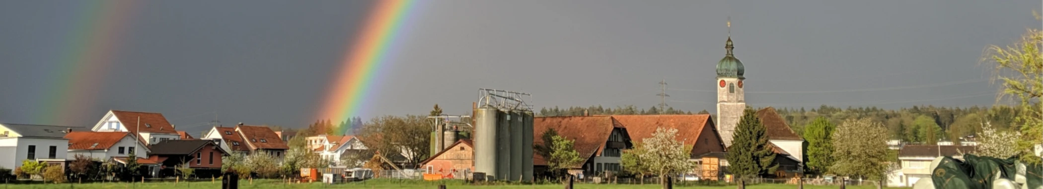Banner image of Yeahlena