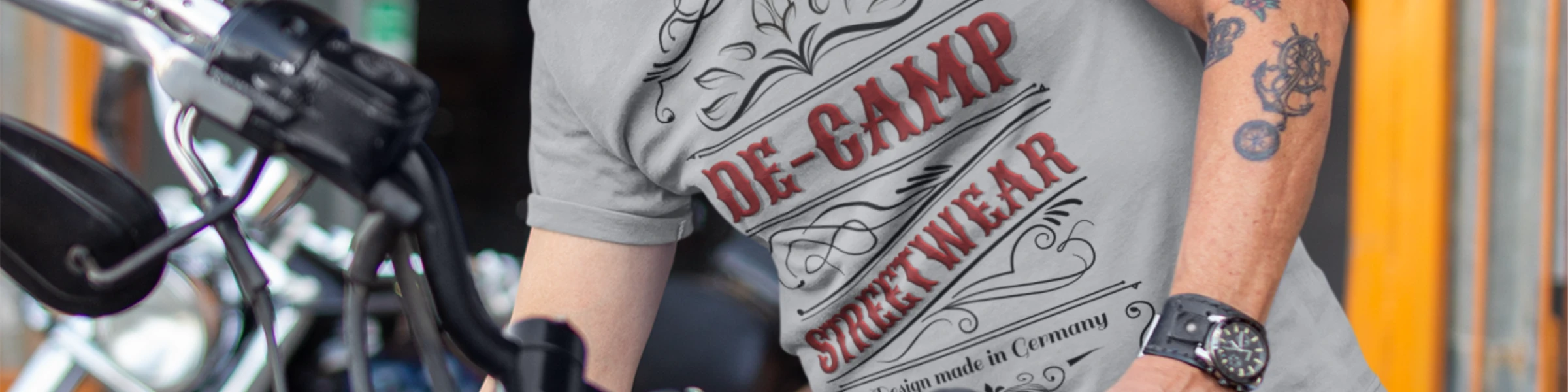 Banner image of De-Camp